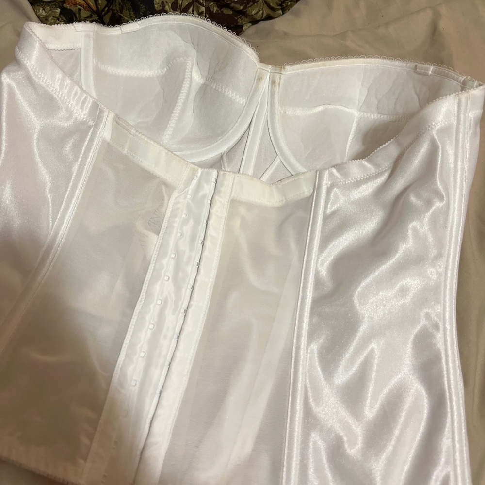 Corset style bra, worn once